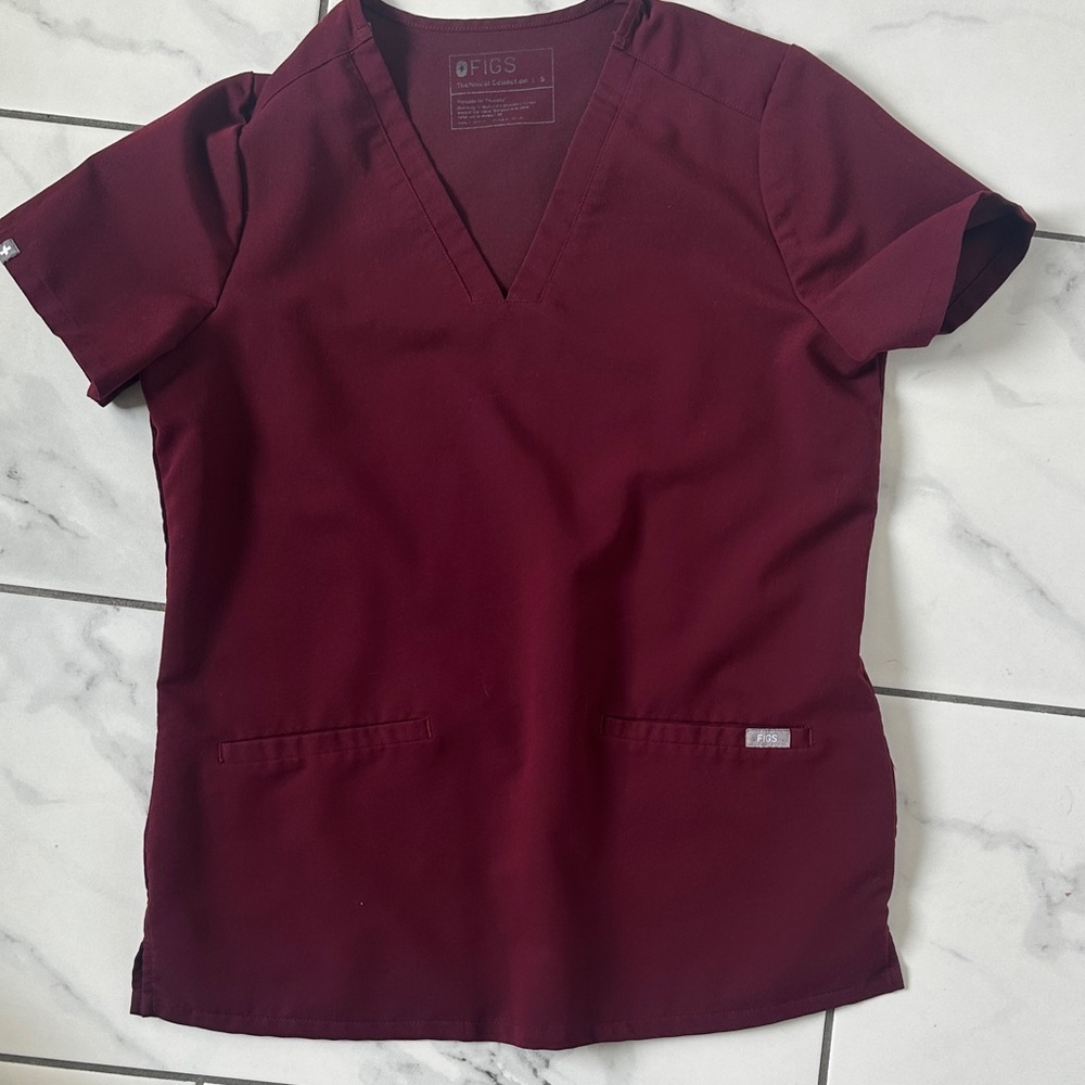 Figs Women's Short Sleeve Maroon Top
